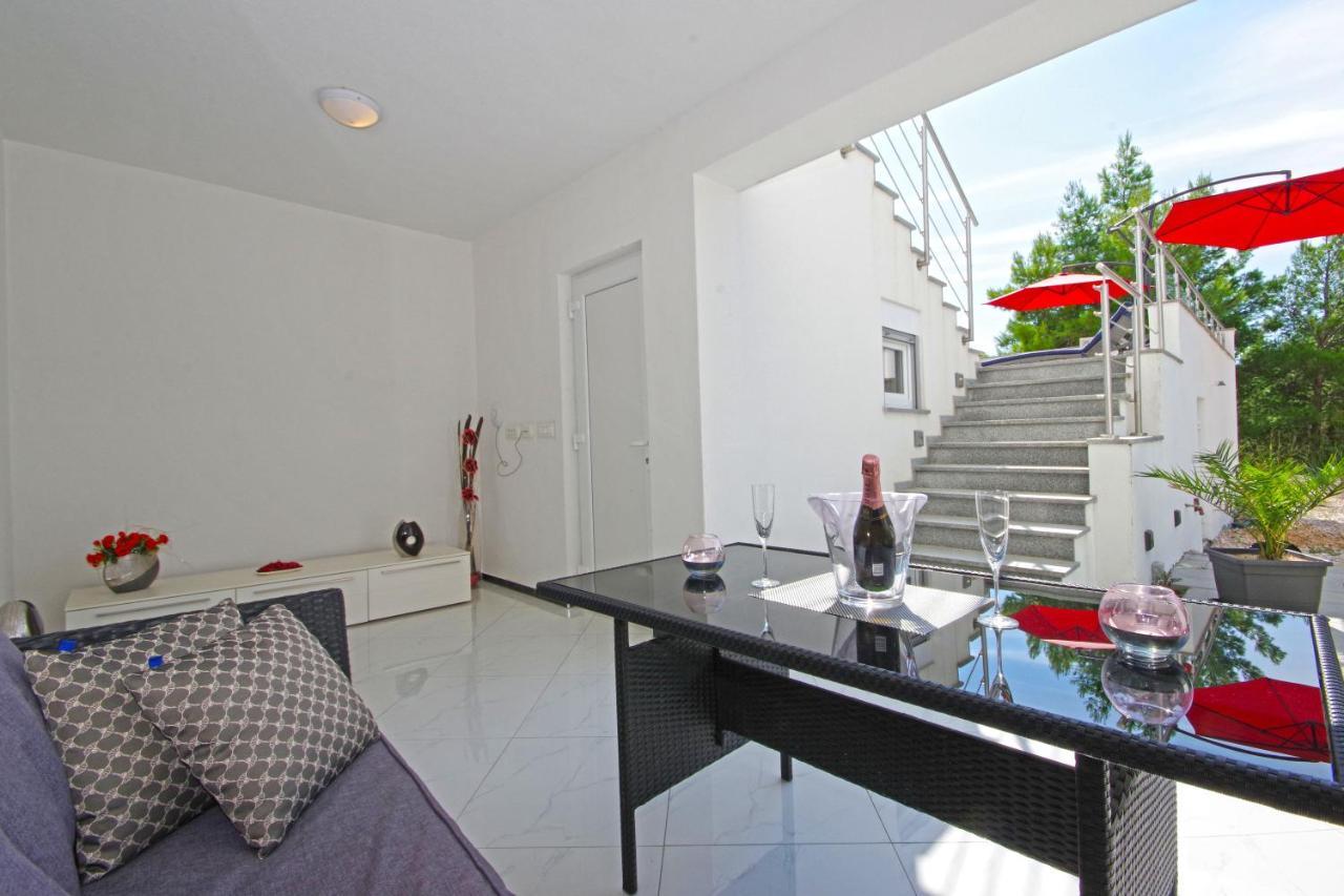 Villa Inis Makarska Bagian luar foto