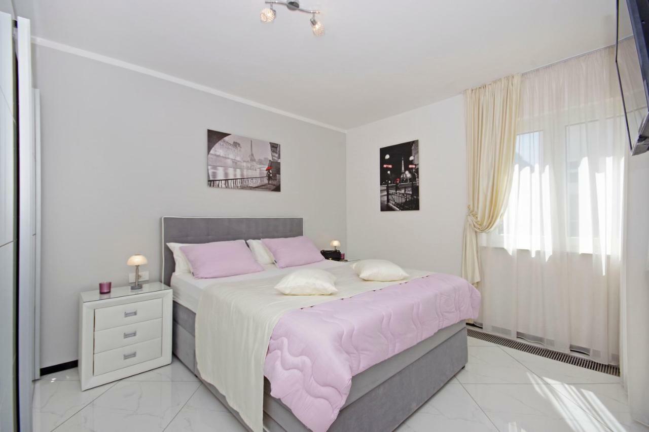 Villa Inis Makarska Bagian luar foto
