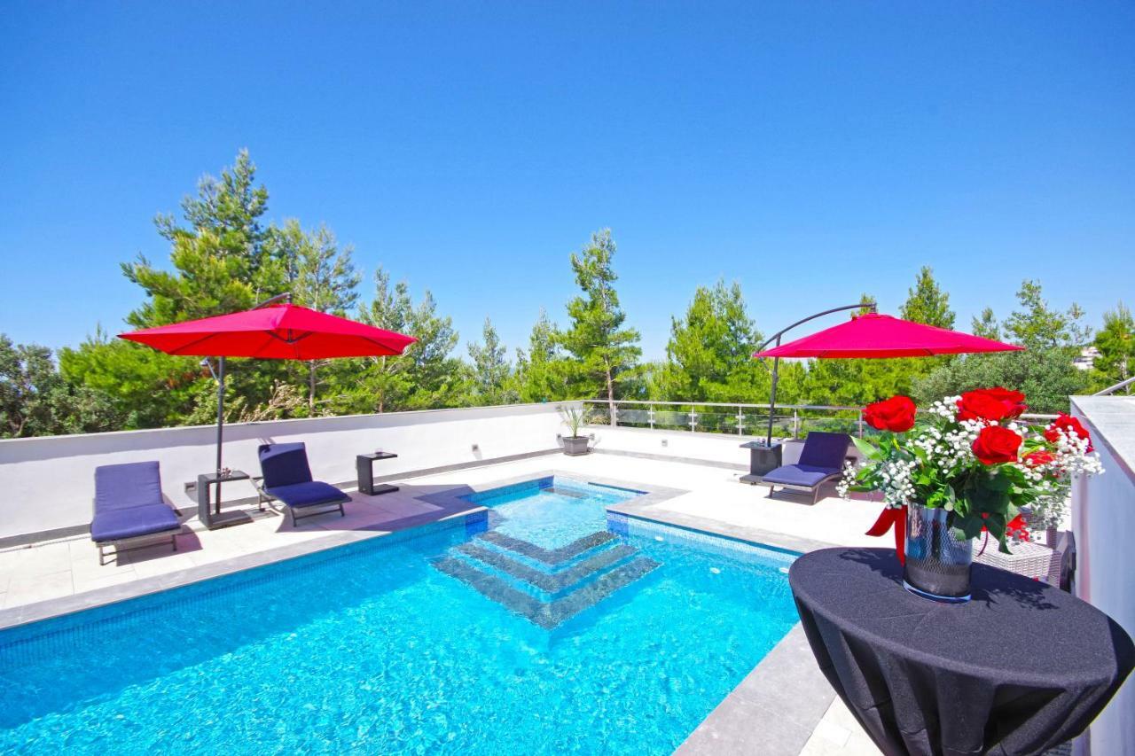 Villa Inis Makarska Bagian luar foto