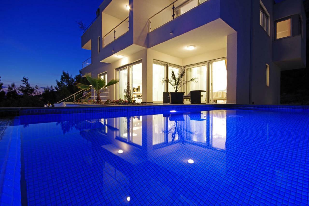 Villa Inis Makarska Bagian luar foto